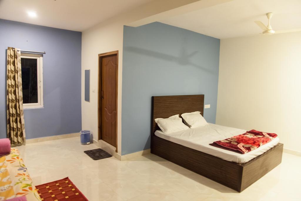 Petra Family Guest House Vālpārai Quarto foto