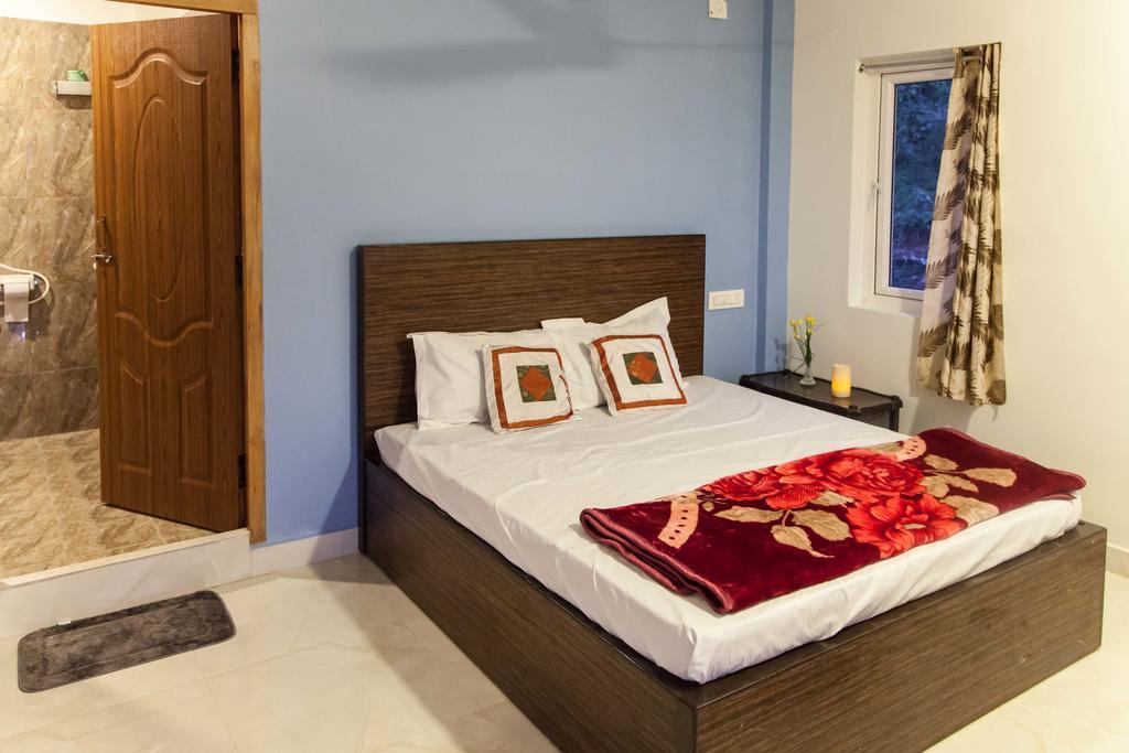 Petra Family Guest House Vālpārai Quarto foto